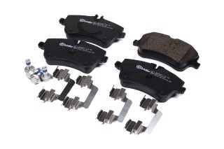 Колодка гальм. диск. MB C-CLASS (W203) передн. (вир-во BREMBO)
