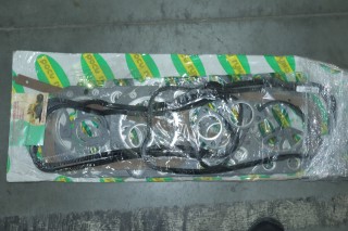 Р/к двигателя ЯМЗ-240 (28 наим.) с общ.головк. без РТИ