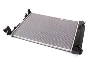 Радіатор охолодження HYUNDAI SONATA VII (LF) (14-) 2.4 GDI (вир-во Nissens)