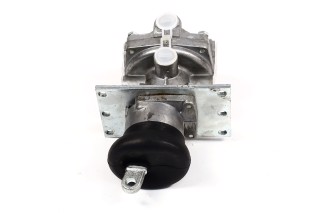 Кран гальм. 2-секц. під глушник шуму