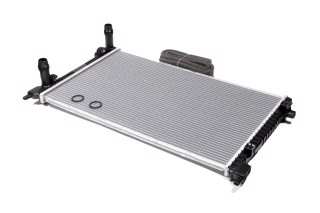 Радіатор охолодження двигуна VAG (вир-во NRF)