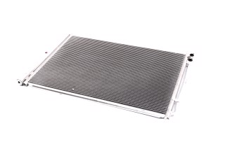 Конденсор кондиціонера BMW F07/F10/F01 5/7 10- (Ava)