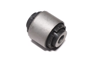 Сайлентблок важеля задня вісь Hyundai SantaFe 18- (вир-во CTR)