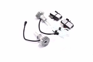 Лампа светодиодная LED H3 12/24V Ultinon Pro5100 +160% 12W 5800K (комплект) (пр-во Philips)