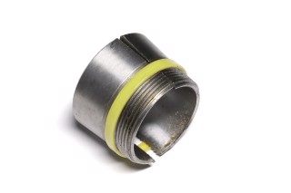 Втулка стяжна валу соломотрясу комбайна Claas 32х41х31 (М40х1.5) (735013/735013.0) (Ri.ma)