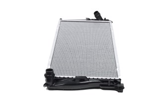 Радіатор охолодження BMW 1/3 SERIES (вир-во Nissens)