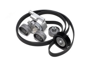 Полікліновий ремінний комплект