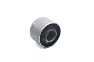 Сайлентблок важеля передня вісь Nissan Almera 00- (вир-во CTR)