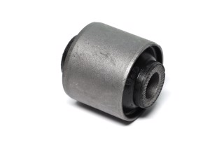 Сайлентблок рычага задняя ось Nissan Prairie 98-04 (пр-во CTR)