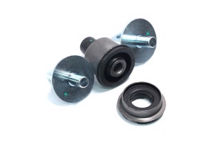 Сайлентблок важеля задня вісь Honda CR-V 07-12 (вир-во CTR)