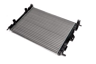 Радіатор охолодження двигуна RENAULT Scenic 1.6 03- (вир-во NRF)