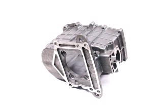 Картер КПП ГАЗ 3308,3309, ВАЛДАЙ передний нового образца ( 5-ти ступенчатая)