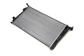 Радіатор охолодження DACIA DUSTER (2010) 1.5 DCI (вир-во AVA)