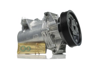 Компресор кондиціонера DACIA Duster 1.5D 10- (вир-во NRF)