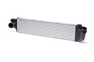 Інтеркулер OPEL VIVARO/ RENAULT TRAFIC III  1.6 CDTi 14+ (вир-во Nissens)