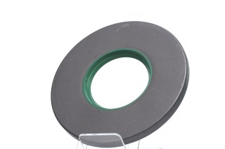 Сальник полуоси КАМАЗ 4310 (60х135х10, зеленый NBR) (DETALKA)