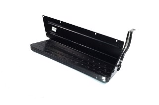 Підніжка дверей ГАЗ 3307,4301 кабіни ліва