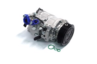 Компресор кондиціонера AUDI A4 2.0D 08- (вир-во NRF)