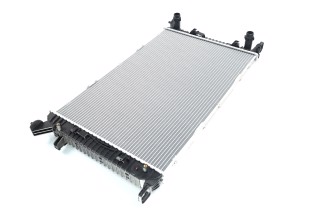 Радіатор охолодження двигуна VAG (Ava)