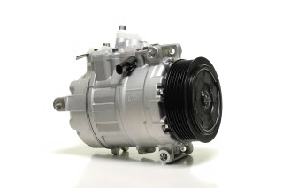 Компресор кондиціонера MERCEDES Viano 3.0D 04- (вир-во NRF)