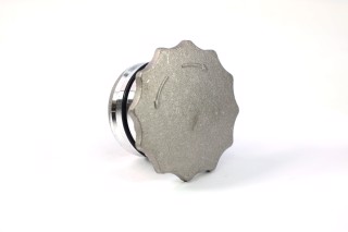 Кришка оливозаливної горловини МТЗ з ущільнювальним кільцем <ДК>