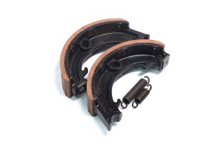 Гальмівні колодки ручника (стоянкового гальма) Detalka 130-3507015-01
