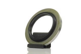 Сальник маточини задньої 80х122х10/18 Богдан А-069 HYUNDAI HD35/65/72/75/78 98- внутр. 3,9л (RIDER)