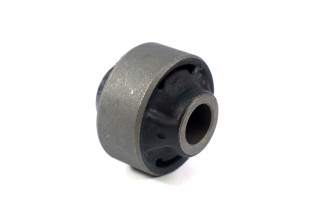 Сайлентблок важеля CITROEN C3 II-III, DS DS3, PEUGEOT 2008 09 - перед. міст ззаду (Вир-во MOOG)