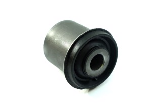 Сайлентблок важеля MITSUBISHI L200, PAJERO SPORT II 05- перед. міст низ (Вир-во FEBI)