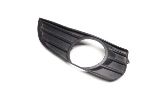 Решітка бампера пер. пра. GEELY MK CROSS 06-14 (TEMPEST)