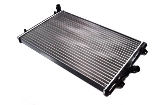 Радіатор охолодження двигуна VAG (вир-во NRF)