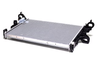 Радіатор охолодження двигуна  IVECO Daily 2.3D 14- (вир-во NRF)