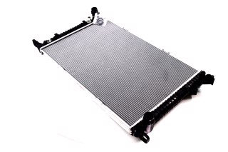 Радіатор охолодження двигуна AUDI Q5 3.0D 09-  (вир-во NRF)