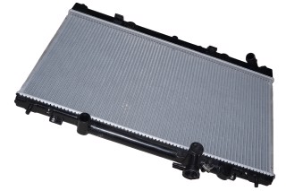 Радіатор охолодження двигуна MAZDA 6 2.0D 03- (вир-во NRF)