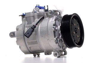 Компрессор кондиционера AUDI Q7 3.0D 11- (пр-во NRF)