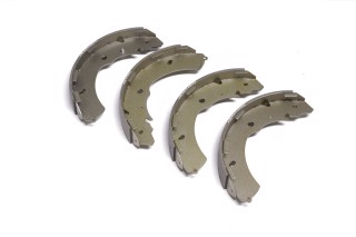 Колодки гальмівні задні барабанні Mitsubishi (вир-во SANGSIN)