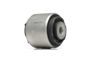 Сайлентблок важеля AUDI A6, A7, Q5, Q8, VW TOUAREG 15- перед. міст знизу (Вир-во MOOG)