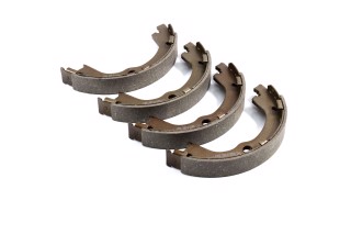 Колодки гальмівні барабанні стоянк. гальма Chevrolet, Opel Antara -17 (вир-во Jakoparts)