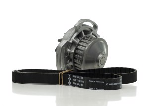 Водяной насос + комплект ремня ГРМ (Пр-во INA)