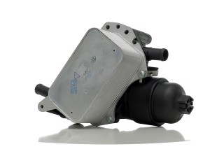 Радіатор масляний NISSAN X-TRAIL/ RENAULT MEGANE (2016) в сборі (вир-во NRF)