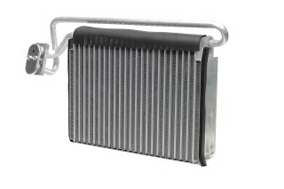 Конденсатор кондиціонера BMW X3 Series 2.0D 04- (вир-во NRF)