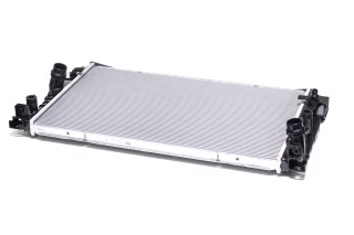 Радиатор охлаждения BMW 5 SERIES G30 (2017) (пр-во Nissens)