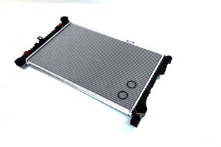 Радіатор охолодження MERCEDES C/CLC-CLASS W203 (00-) (вир-во Nissens)