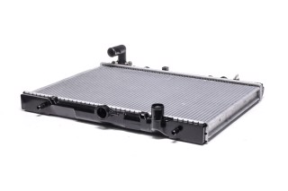 Радіатор охолодження двигуна MITSUBISHI L200 2.5D 97- (вир-во NRF)