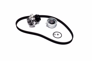 Водяной наосос + комплект ременя ГРМ (вир-во INA)