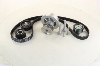 Водяний насос + комплект зубчастого ременя OPEL ASTRA G 1.6 16V (F08, F48) (Вир-во INA)