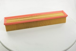 Фільтр повітряний MB C200, C230 2.0-2.3 00-04 (вир-во BOSCH)