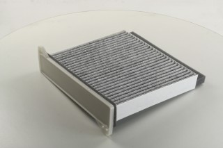 Фільтр салону вугільний MITSUBISHI OUTLANDER I 03-06, LANCER 03-08 (вир-во BOSCH)