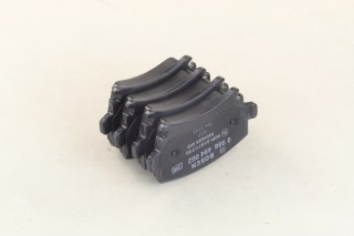 Колодка гальм. диск. AUDI A4, SEAT, SKODA, VW задн. (вир-во Bosch)