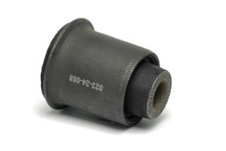 Сайлентблок важеля RENAULT KANGOO 05- перед. міст низ (Вир-во TRW)